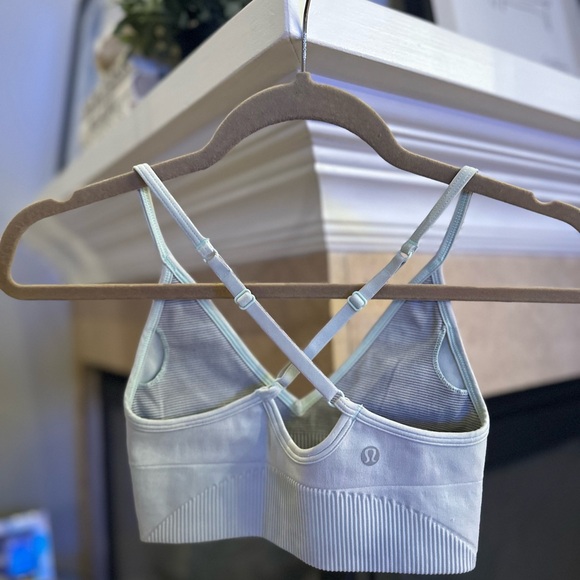 Used (Very Good Condition) - Lululemon Sports Awakening Bra Earl Grey - Picture 3 of 4